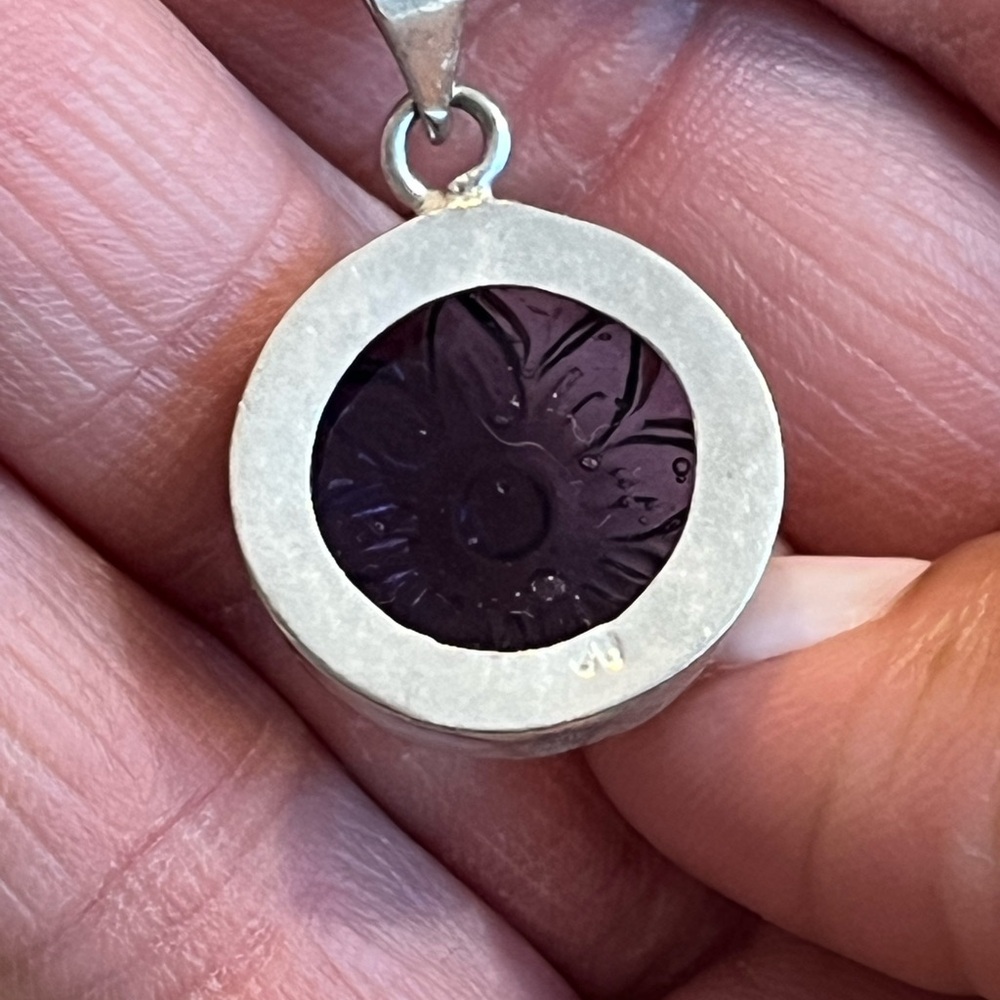 Vintage Sterling Silver 925 Necklace With Purple Carved Glass Pendant - Picture 3 of 3